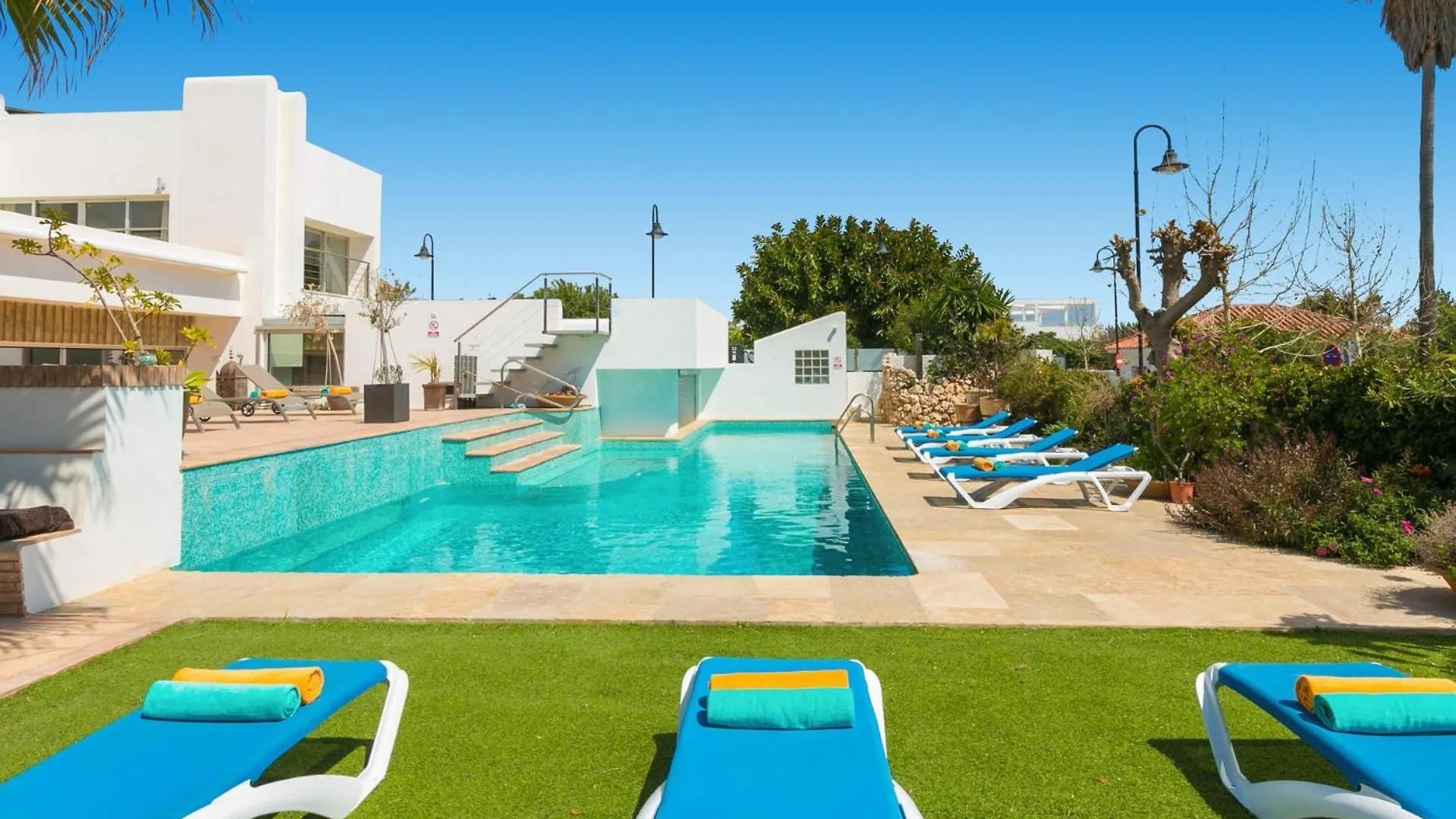 Sunshine Laughter & Sea Views Villa Lloret de Mar Feriehus