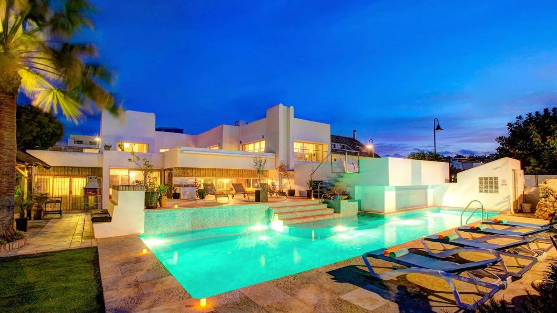 Sunshine Laughter & Sea Views Villa Lloret de Mar Feriehus